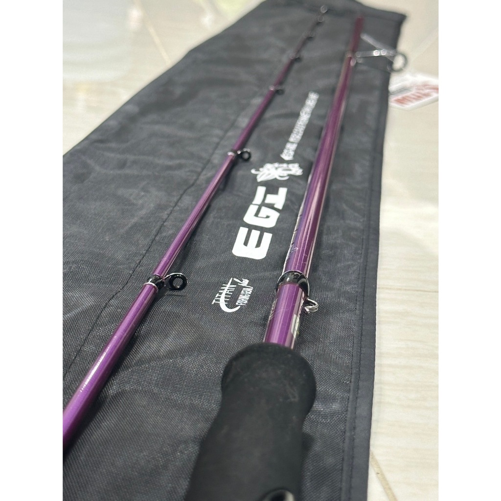 คันเบ็ดตกหมึกTITANตกปลาหมึกยาว8.6ฟุต2ท่อนเวทสายPE0.4-1.0 โยขนาด2.0-3.5 เหยื่อปลอม3-15กรัม EGI-862L 8