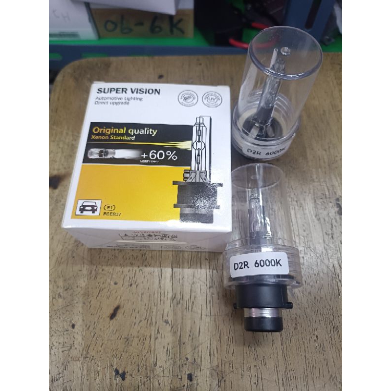 หลอดไฟหน้า xenon ขั้ว d2rมี4,300 k 6,000 k  8,000 kสามารถใส่ขับรถยนต์ที่เป็นหลอดซีนอนขั้ว d2r ได้ทุก