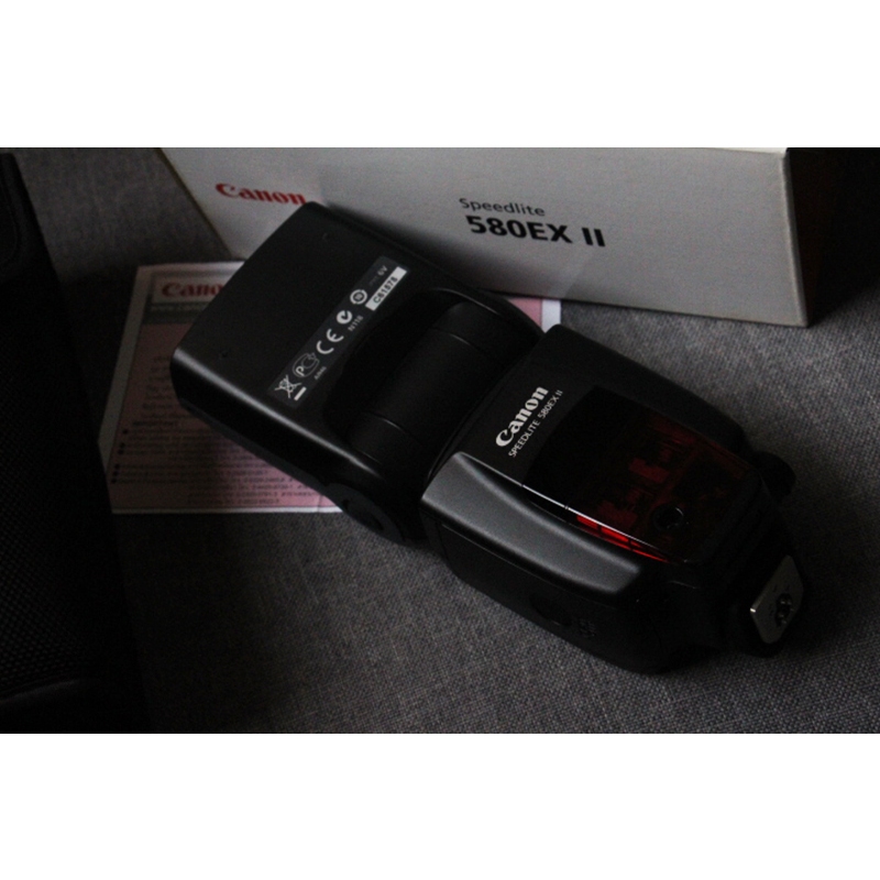 แฟลช Canon AF TTL Speedlite 580EX II สภาพ 99% ใหม่มาก พร้อมกล่อง อดปกศ. แน่นกระชับ  รับประกัน 7 วัน