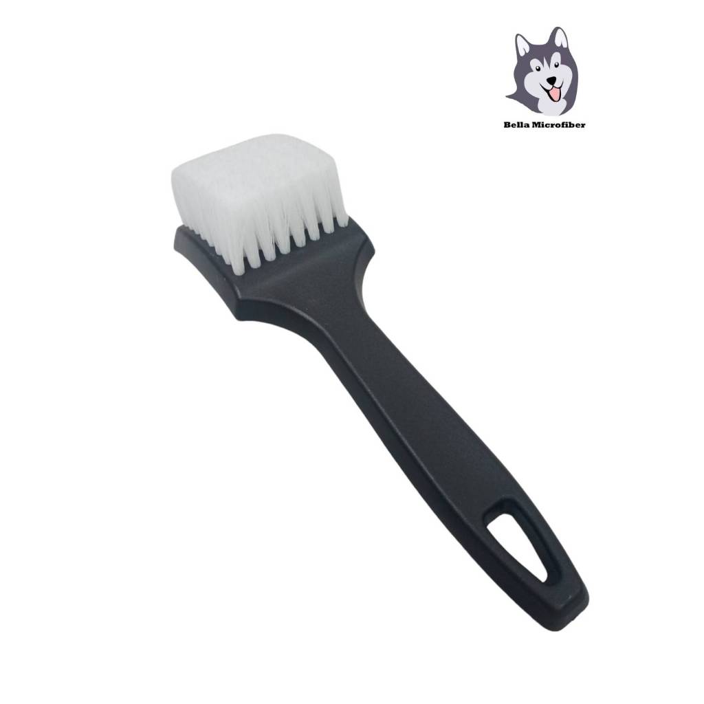 แปรงขัดทำความสะอาดหน้ายาง (Bella Tire Brush)