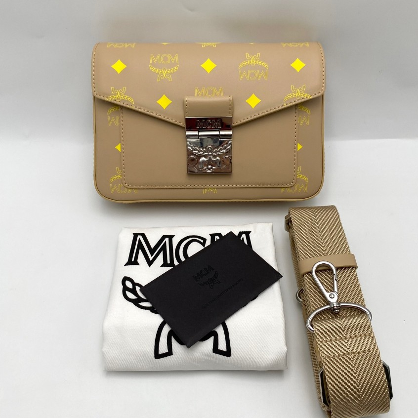 SALE 🔥12,990 🔥 MCM Millie Crossbody in Color Splash Logo Leather **ตัดป้ายขาวด้านในเล็กน้อย ไม่มีผลต่อการใช้งาน
