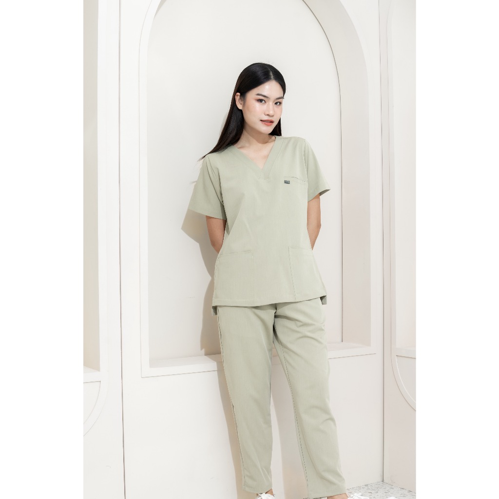 HOURS.Scrub | First Hours Collection | ชุดสครับคอวี Women สี Avocado