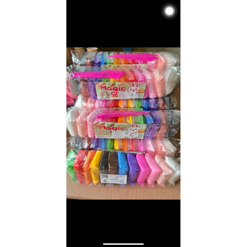 มาใหม่ ดินเบายกแพค1แพค 12 สี ใช้ปั้นขึ้นรูปได้ เล่นกับสไลม์ได้ ไม่เหนียวเหนอะน่ะติดมือมีอุปกรณ์ในถุงให้จะเป็นไม้ปั้นรูป