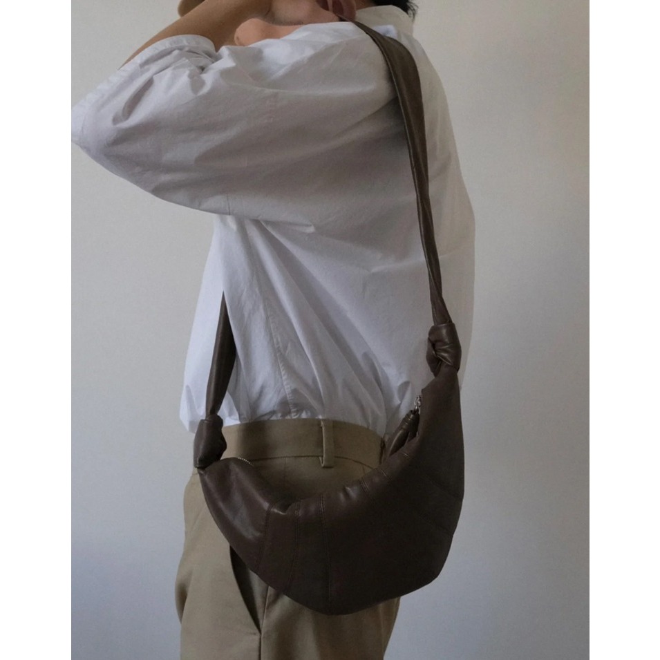 IBB CORISSANT BAG กระเป๋าสะพายทรงครัวซองหนัง PU