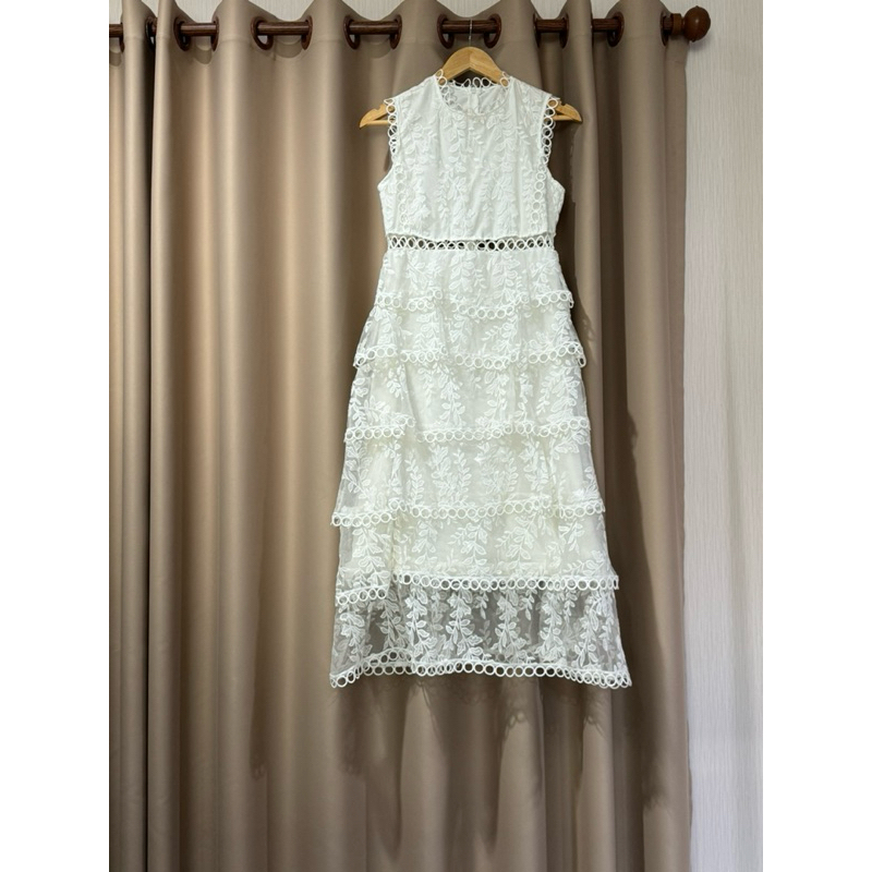 (มือ 2) เดรสขาว ลูกไม้ ใส่ถ่าย pre-wedding ครั้งนึง