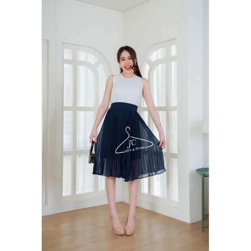 Jubbie & Chrissie : กระโปรงพลีทคลุมเข่า (ผ้าซีฟอง มีซับใน) Chiffon