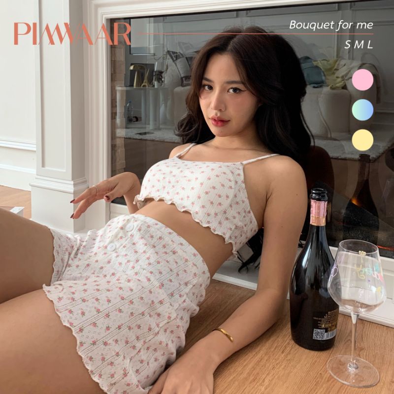 Bouquet for me  Set - ชุดเซ็ทสไตล์ยุโรป ผ้าคอตตอน 100% บราลายดอก ปรับสายได้ มีฟองน้ำในตัว - PIMWAAR