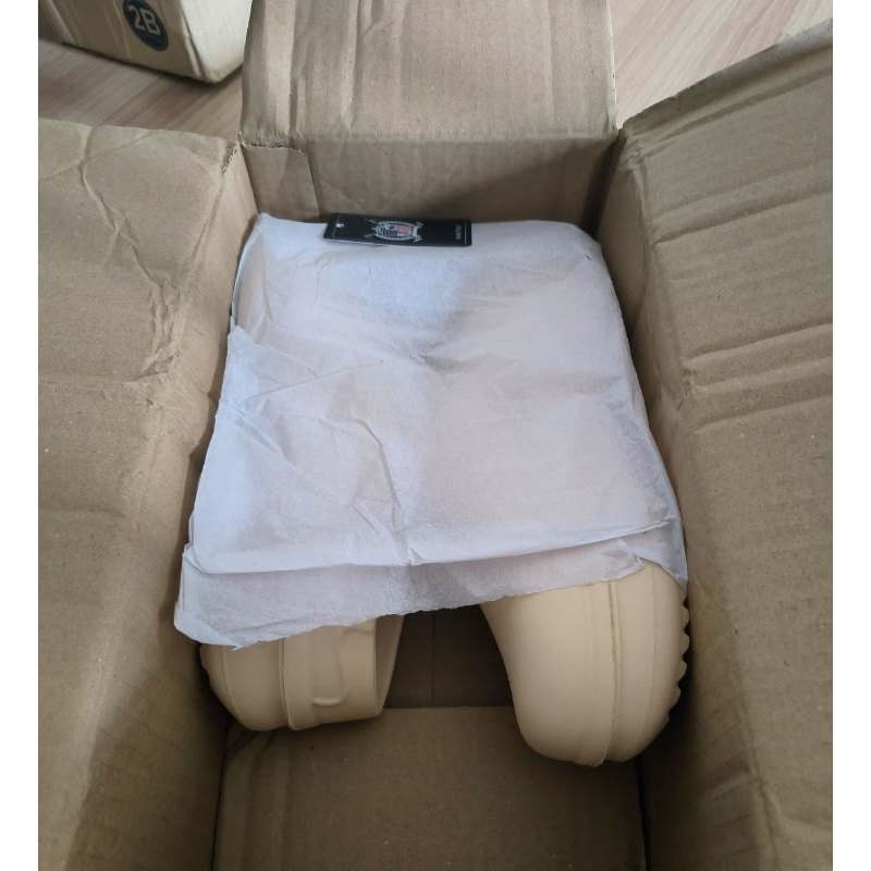 ส่งต่อ รองเท้า Hello polo 37 เพราะว่าหลวมไป