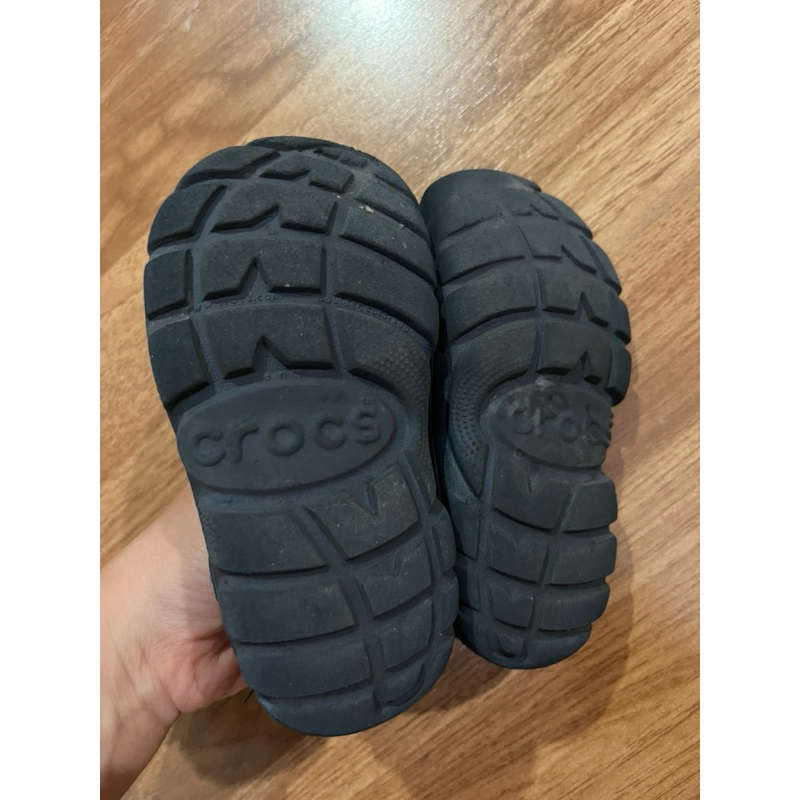 รองเท้าเด็ก crocs size C7 มือสอง