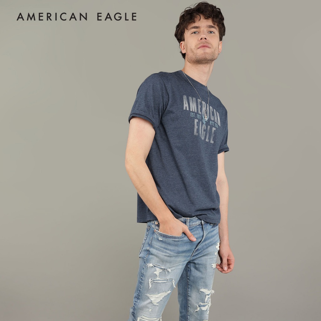 American Eagle Logo Graphic T-Shirt เสื้อยืด ผู้ชาย โลโก้ กราฟฟิค (NMTS 017-3437-410)