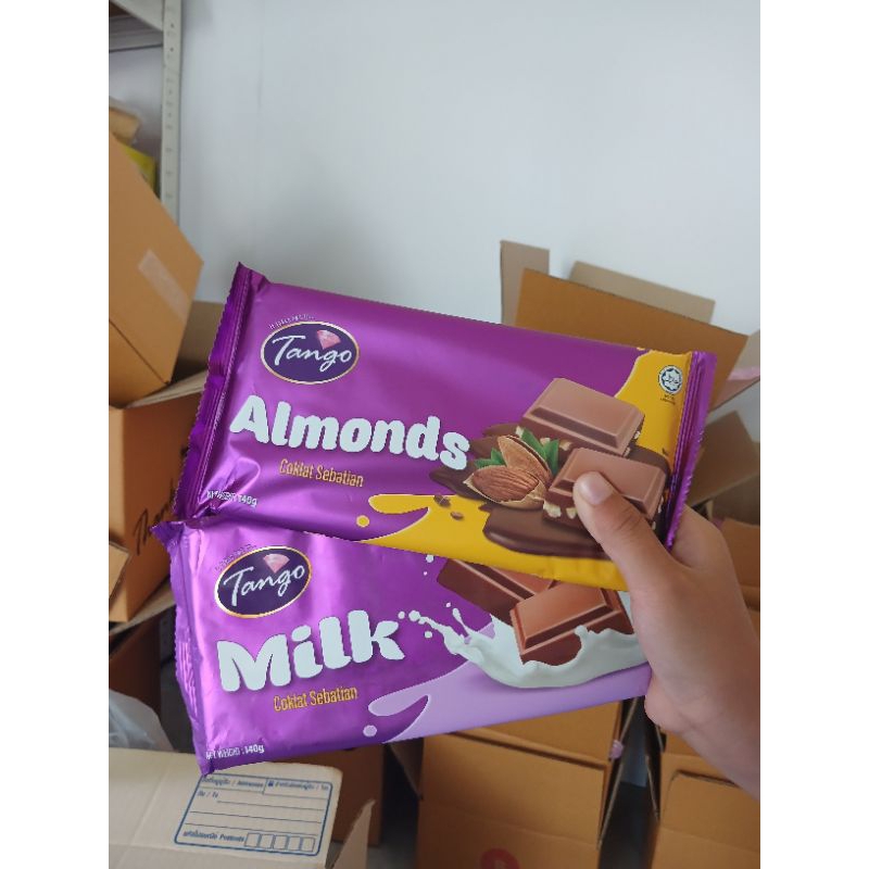 ช็อกโกแลต(Tango)milk-almonds 140กรัม