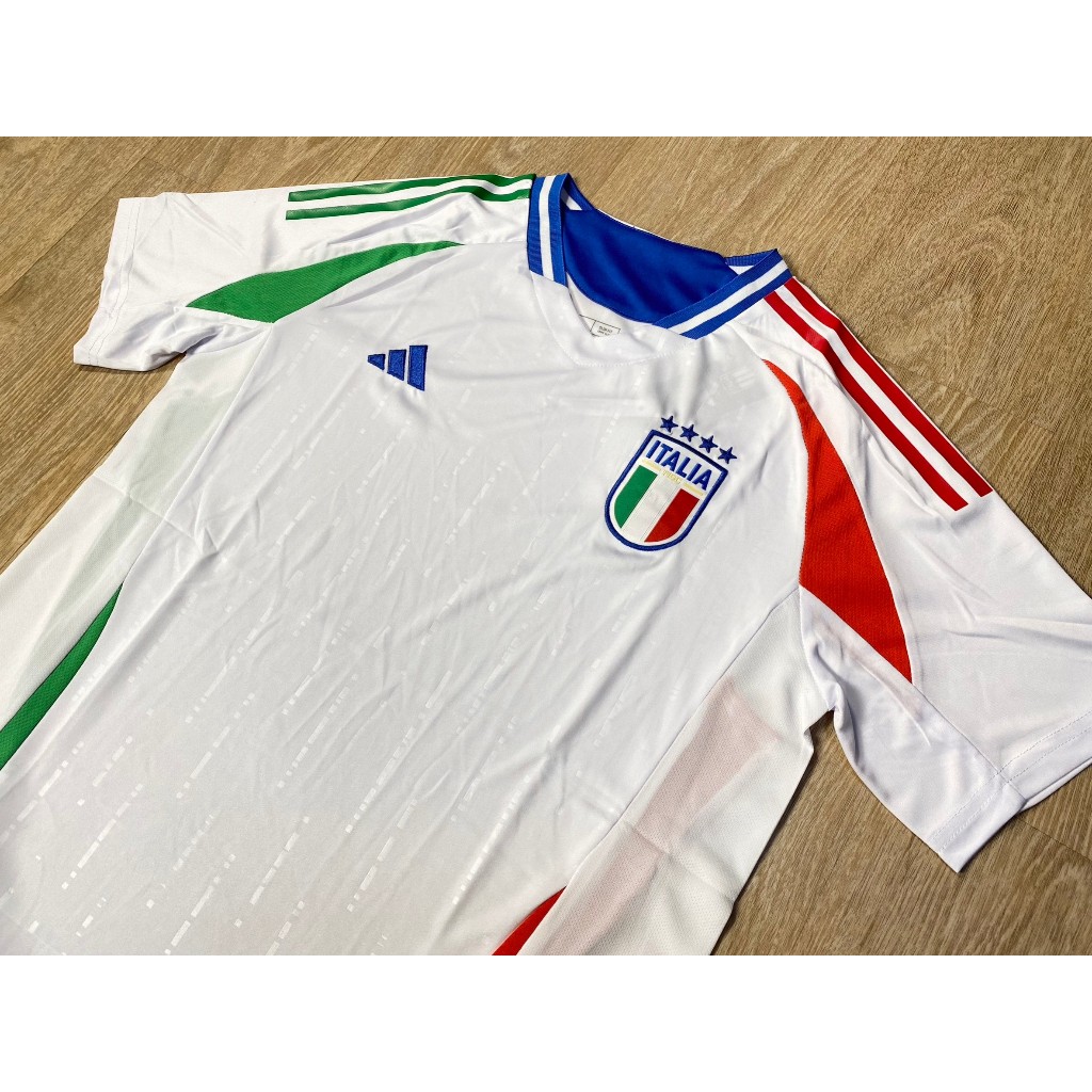 เสื้อทีมชาติอิตาลี เยือน ยูโร 2024