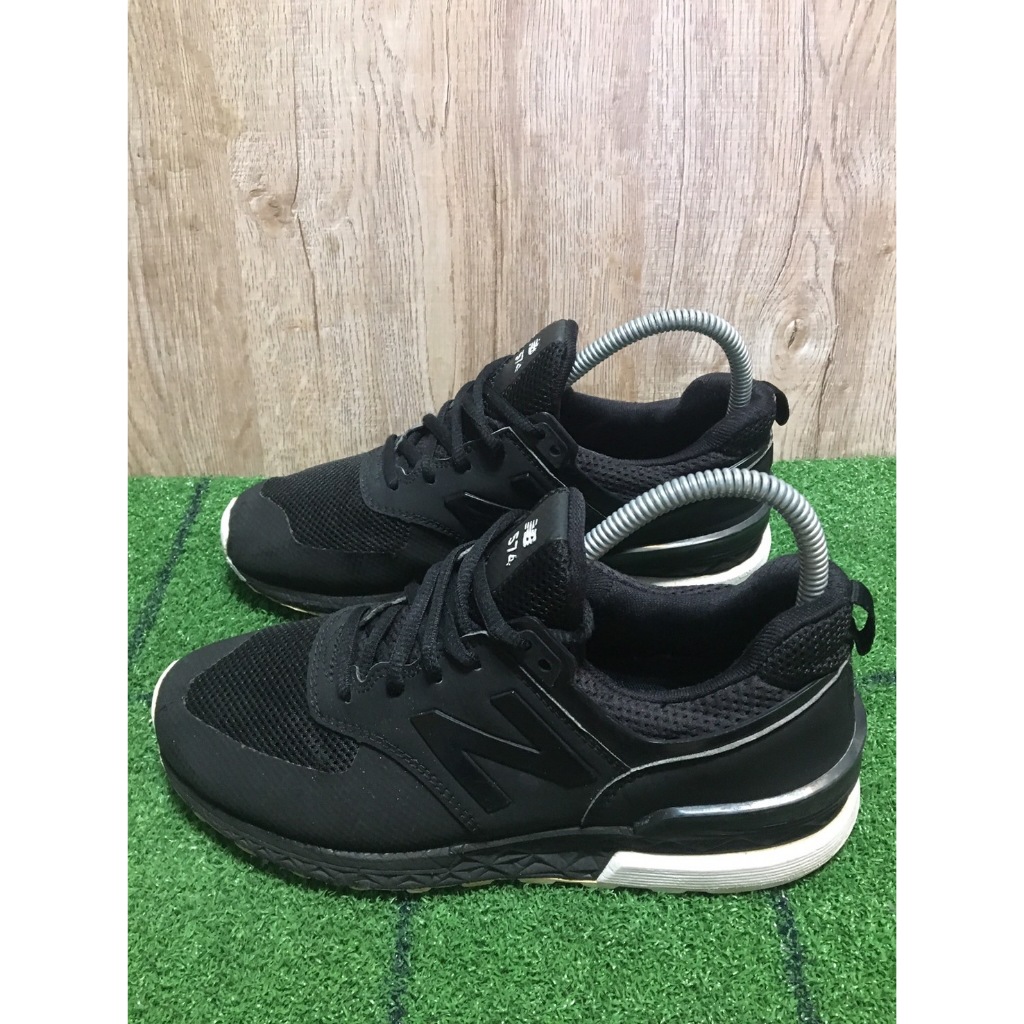 รองเท้า New Balance 574⭐️ Size 37.5 (23 cm.) ของแท้มือสอง สภาพใหม่มาก ไม่มีตำหนิ【🚚จัดส่งไว】