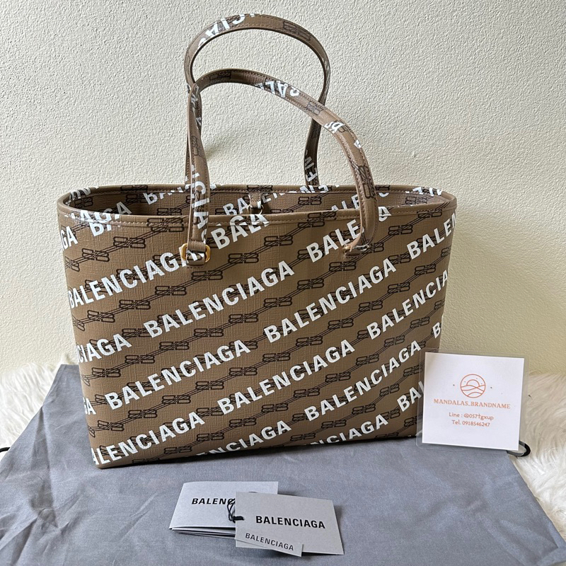 New Balenciaga Signature Shopper Tote Bag