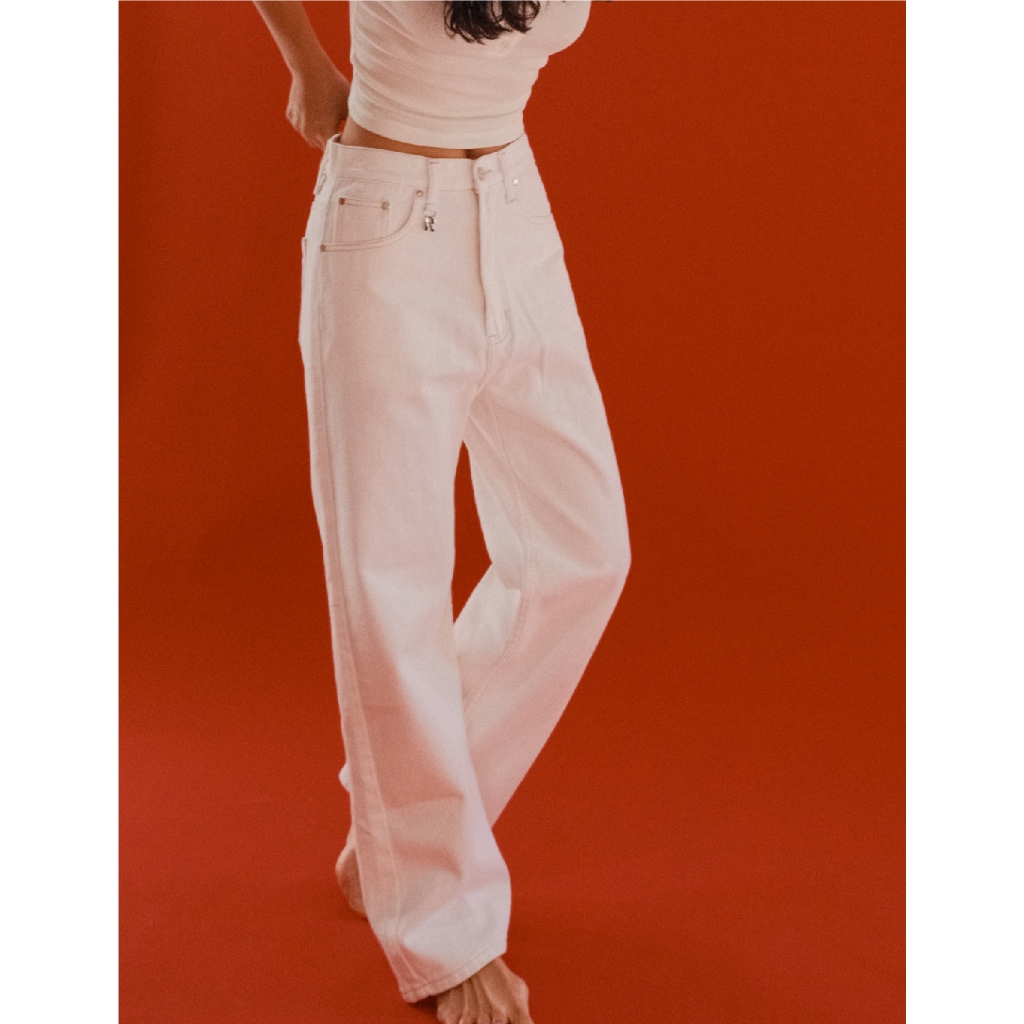 (ป้ายใหม่) RYA Stella White Jeans ยีนส์ขายาวสีขาว ผ้าหนา ไม่ยืด แต่งอะไหล่ที่ขอบเอว Plus size
