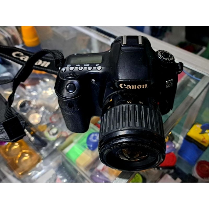 กล้องถ่ายรูปCanon EOS 60D
พร้อมเลนส์
Canon Zoom