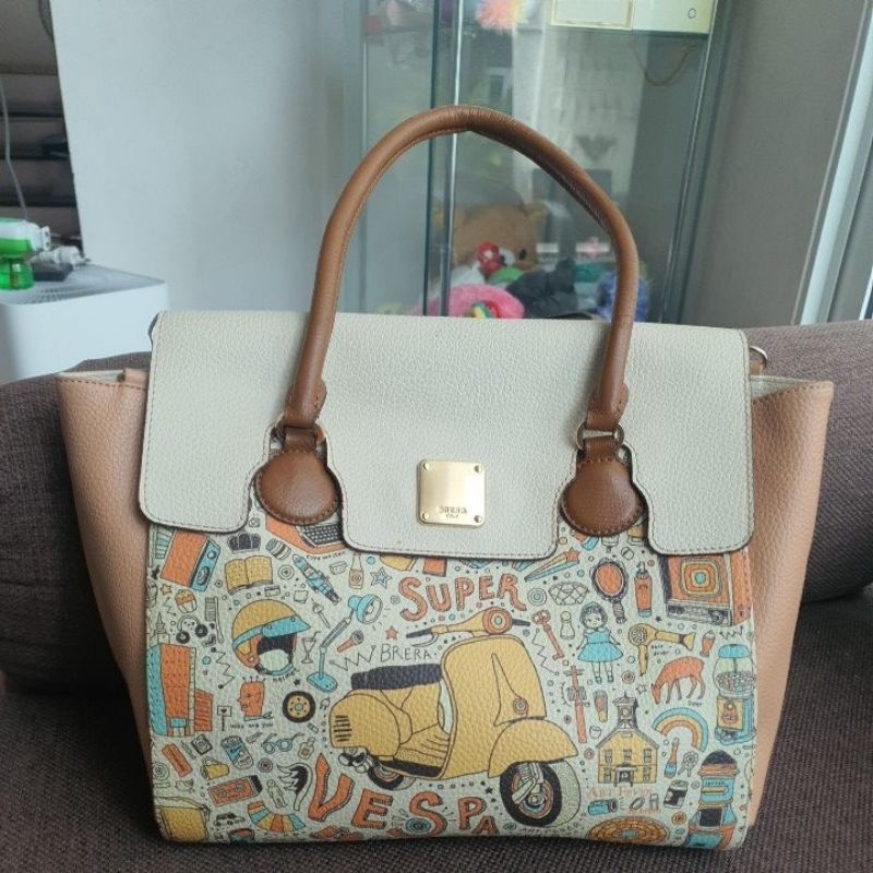 กระเป๋า brera Italy ตำหนิที่สาย