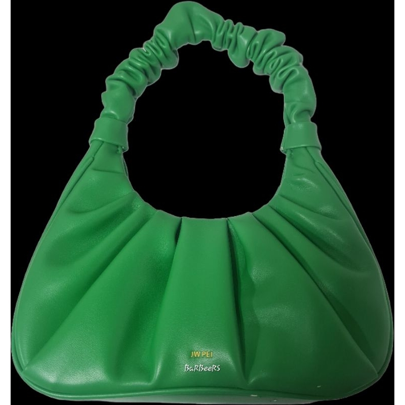 กระเป๋า JW PEI รุ่น Gabbi สีเขียว (มือสอง)