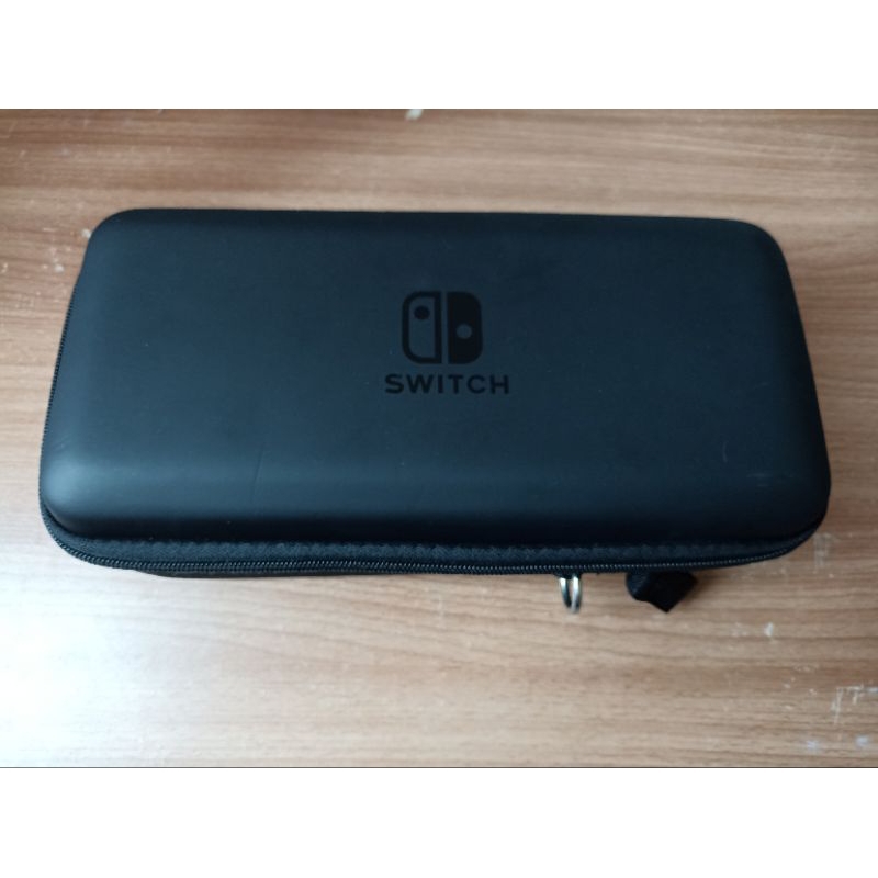 กระเป๋า Nintendo Switch OLED / รุ่นปกติ กล่องแดง ใบใหญ่ ใส่  Dock ได้ (มือสอง)