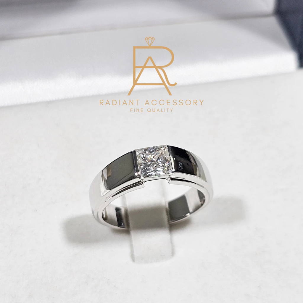 แหวนเงินแท้ ฝังเพชร Moissanite Princess 1 กะรัต ชุบทองคำขาว