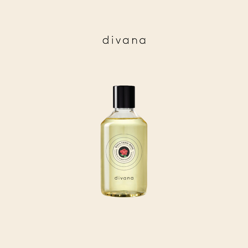 Divana Massage Oil-to-Milky Cleansing Bath 220 ml. ออยล์อาบนํ้า สามารถใช้นวดได้ กลิ่นอโรม่า ส่งฟรี