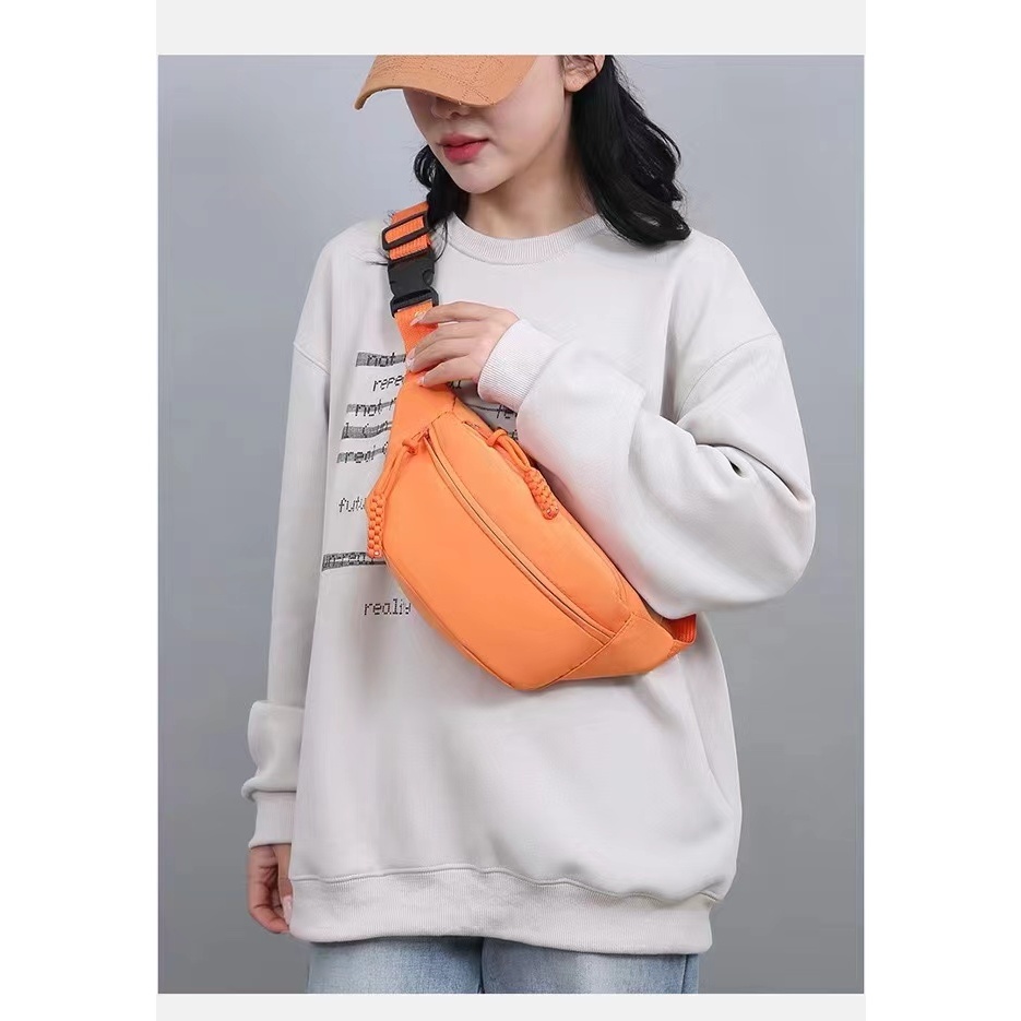 กระเป๋าแฟชั่น กระเป๋าคาดอก เป็นผ้าลื่นเบาสบาย น่าสัมผัด มี2ชิปใช้งาน สีสันสดใส น้ำหนักเบา - รูปที่ 5