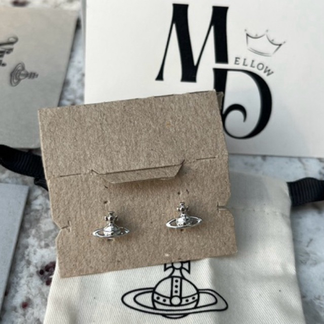 Lorelei stud earrings VivienneWestwood สี Silver (เงิน) [ของแท้ พร้อมส่ง]