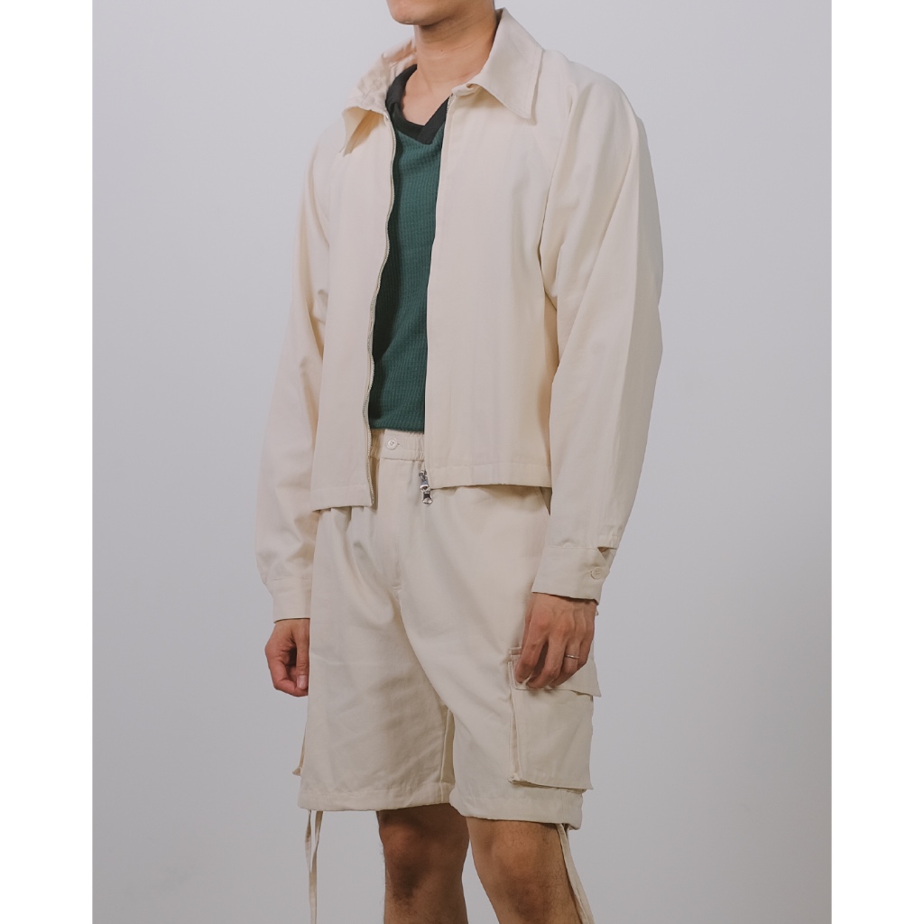 Canvas Work Jacket in Light Beige | เสื้อแจ็กเก็ต ตัวสั้น ผ้าแคนวาส สีเบจอ่อน
