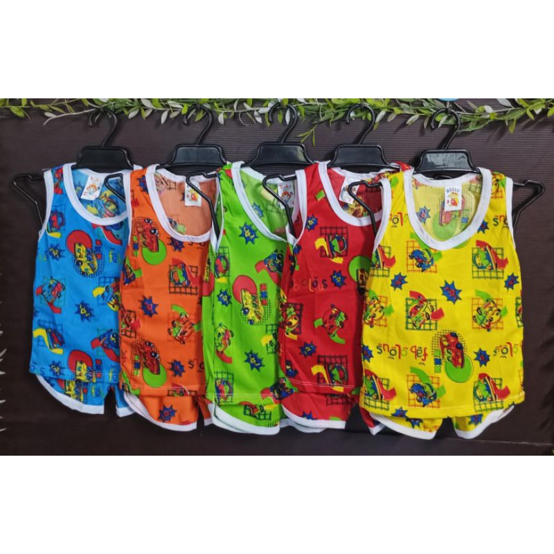 ชุดเด็กลายการ์ตูนผ้าลื่นนิดๆ คละสี คละลาย ราคาชุดละ 29-39 บาท