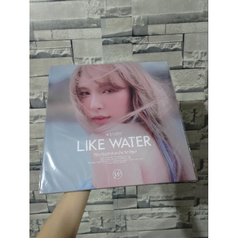 แผ่นเสียง Wendy - Like water (Clear) LP ปกตำหนิปก