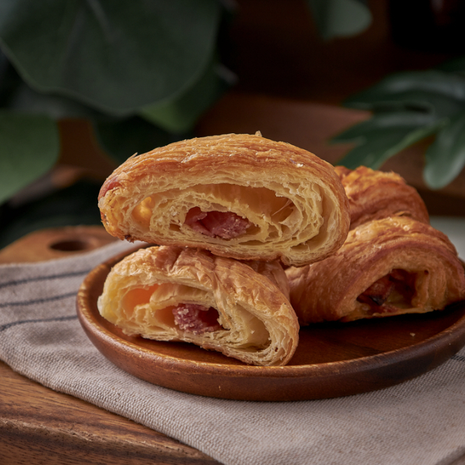 ส่งได้เฉพาะ instant delivery | ครัวซองค์ แฮมชีส สูตรผิวกรอบ - Ham Cheese Croissant