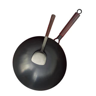 โลตัส กระทะเหล็กเผา ขนาด 32 ซม. พร้อมตะหลิว LOTUSS IRON PAN WITH WOODEN HANDLE 32 CM. AND SPATULA