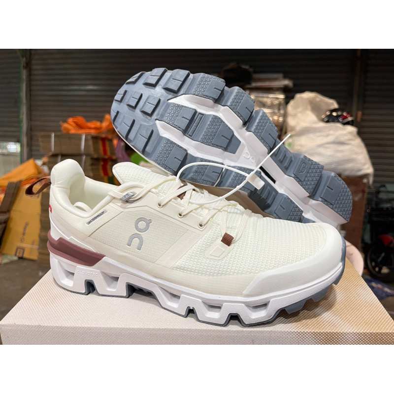 รองเท้าพร้อมส่ง-รองเท้าวิ่ง-รองเท้าออกกำลังกายมาใหม่