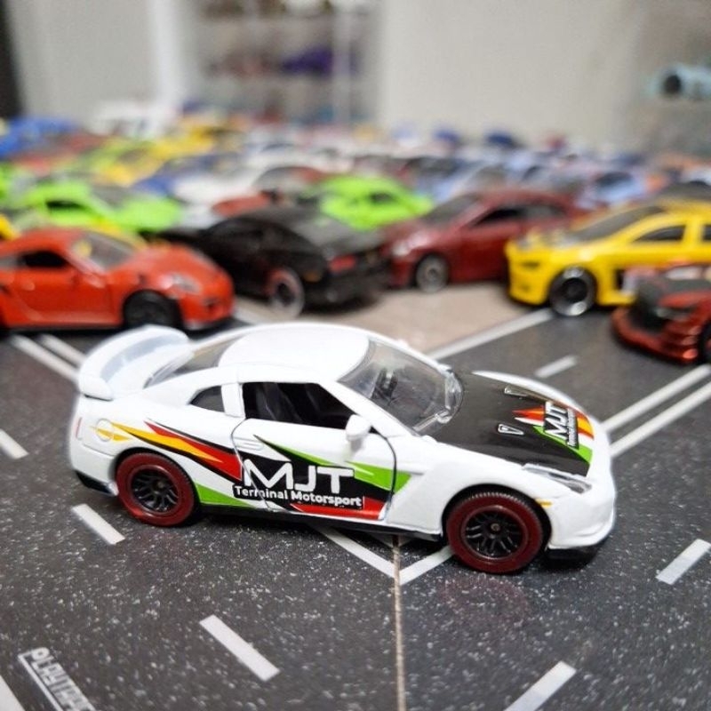 Majorette รถโมเดล Nissan GT-R R35 สีขาวลาย MJT