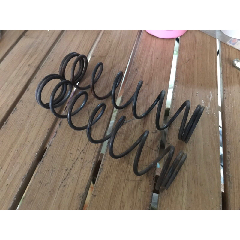 สปริงโช๊คหน้า yl2 แท้ใหม่เก่าเก็บ