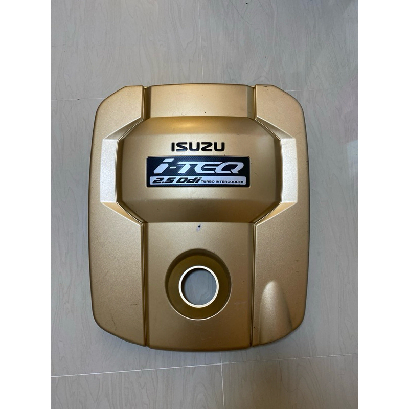 ฝาครอบเครื่องD-MAX เครื่อง2.5 ฝาสีทอง2.5 ถอดแท้ศูนย์ ISUZU (พร้อมลูกยาง)4ตัว