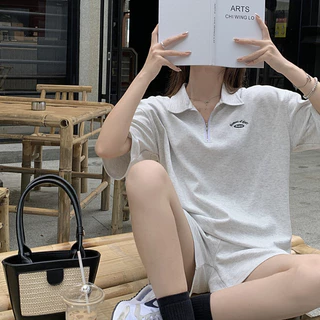 aililai1688 ชุดเซทเสื้อแขนสั้นคอปก+กางเกงขาสั้น สกรีนลายเล็ก มินิมอล ได้ฟีลสาวเกา สาวหวานสายคาเฟ่