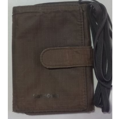 กระเป๋าผ้าไนลอนหนาใส่เงินใบสั้น 3 พับ Samsonite ห้อยคอได้ ขนาด 4 × 5.5 นิ้ว