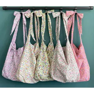 รวมกระเป๋าผ้าน่ารัก ลายดอกไม้ สายผูกโบว์ totebag 🌷🩰🤍 สีเยอะมากๆ
