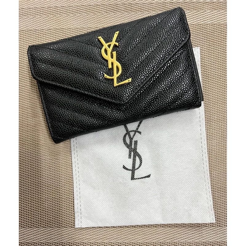 มือ1🌺🌺กระเป๋าสะพาย กระเป๋าสตางค์ YSL ใบกลาง📌📌ไม่มีกล่อง