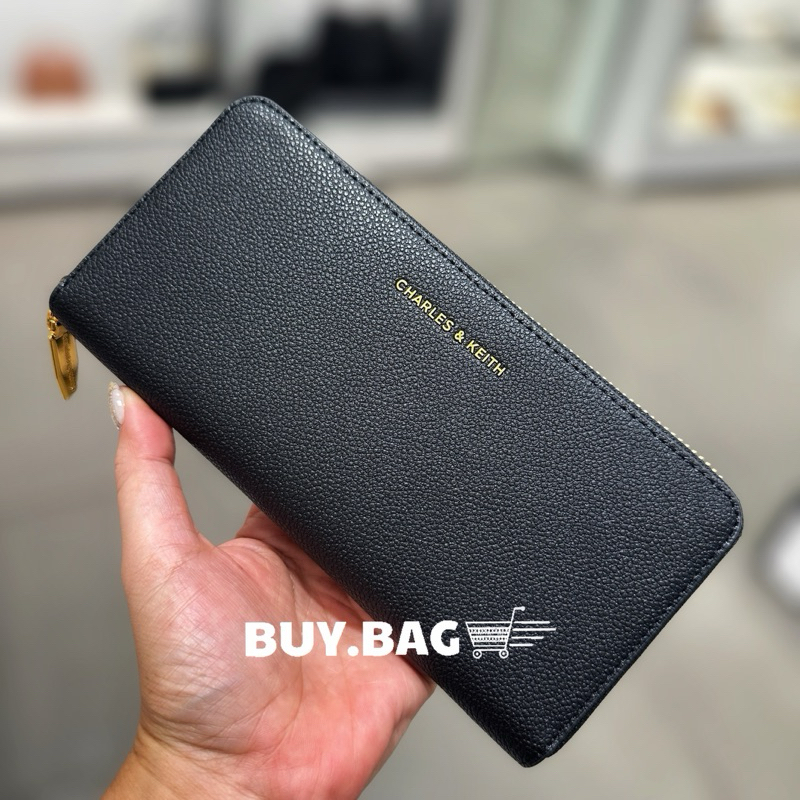 CHARLES & KEITH :   Zip-Around Long Wallet  CK6-10770552-1 กระเป๋าสตางค์ใบยาว ของแท้จากช็อป100%