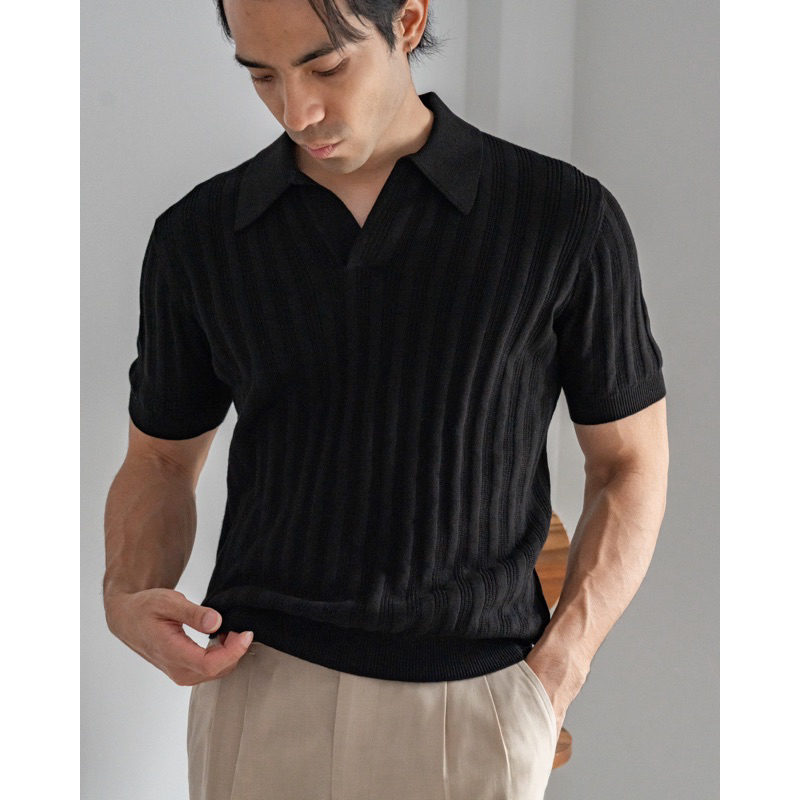ส่วนลด20%DDX20CTD11 MadetoMature Stripe Textured Knitted Skipper Polo - Black เสื้อโปโลลายทาง ปก
