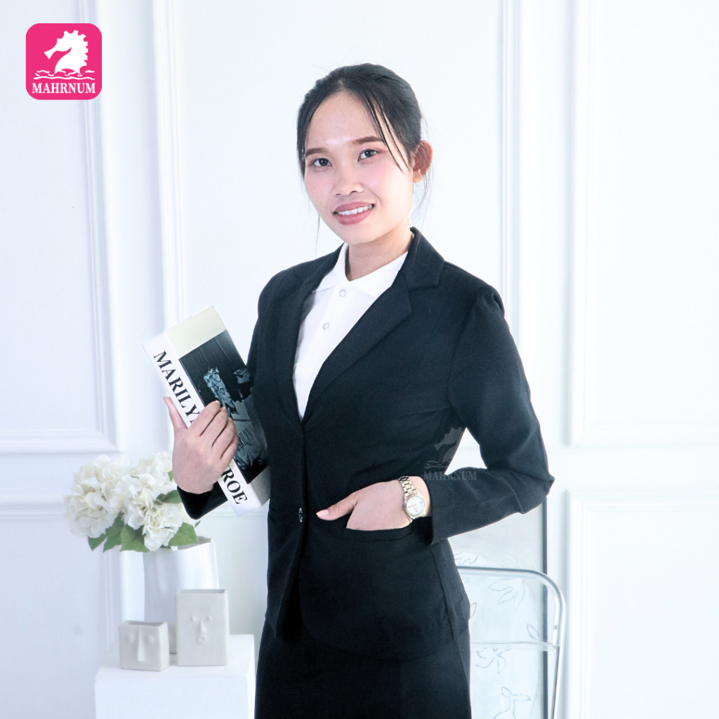 เสื้อสูท(ผู้หญิง-สีดำ) (ตัวเปล่า) ใส่ทำงานเข้ารูป ผ้านุ่มใส่สบาย และกระโปรงสีดำ(จำหน่ายแยก) *สีอาจต่างกับสีเสื้อเล็กน้อย
