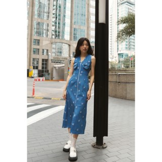 SHERENE DRESS เดรสผ้ายีนส์ปัก เนื้อผ้ายีนส์ยืด เนื้อนุ่ม ไม่…