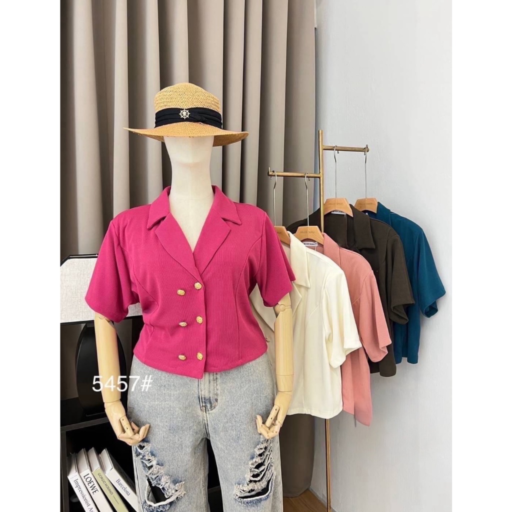 เสื้อคอปก แขนสั้น bigsize กระดุมคู่ดอกไม้สีทองด้านหน้า แกะใช้งานได้จริง ผ้าร่องยืด ใส่กับอะไรก็สวยจ้าา