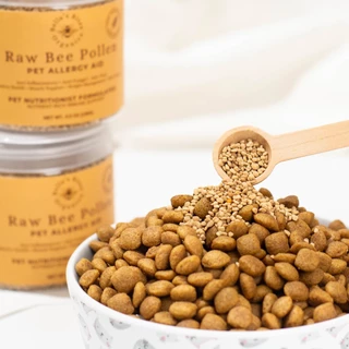 ยอดขาย #1 ในประเทศ เกสรผึ้งโรยอาหารหมาแมว แก้แพ้ เสริมภูมิ Organic Bella's Bites Bee Pollen for Pets