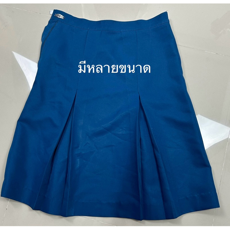 ชุดนักเรียนคอนแวนต์ ม.ปลายมือ 2 สภาพ60% ทักแชทก่อนกดสั่ง