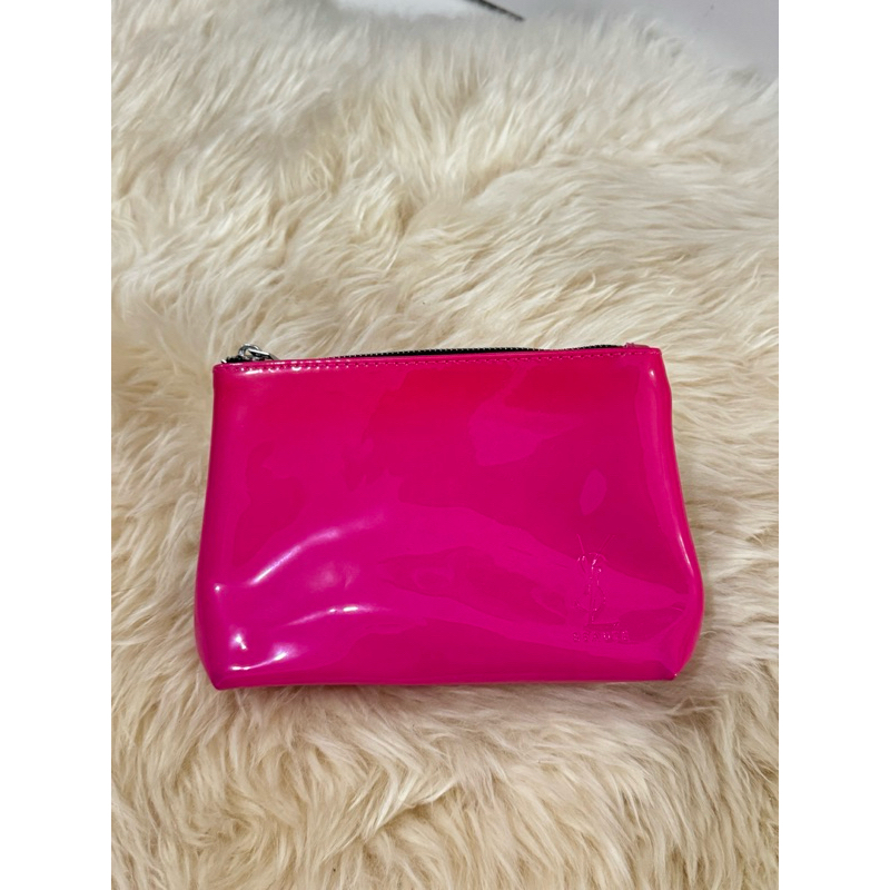 ส่งต่อ!! กระเป๋าใส่เครื่องสำอางค์ YSL