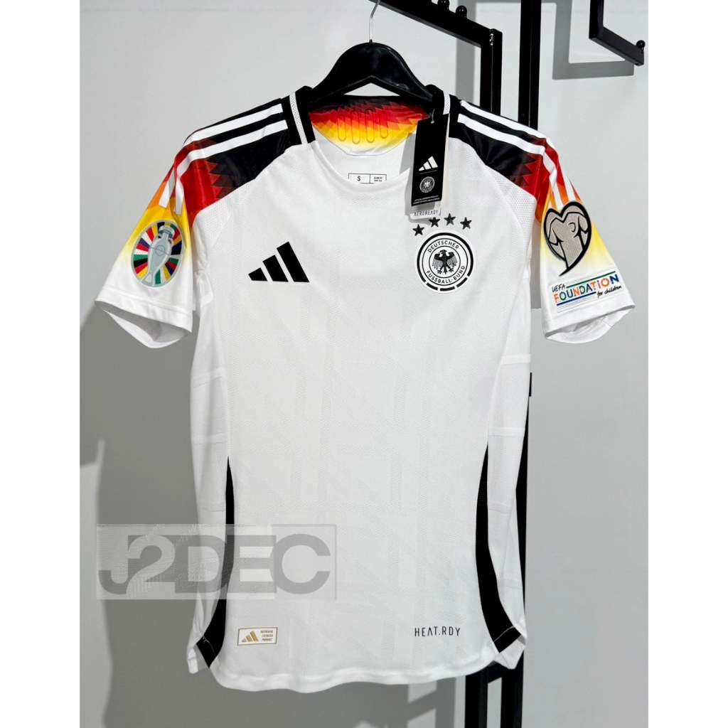 ใหม่ล่าสุด!!! เสื้อฟุตบอลทีมชาติ เยอรมัน Home เหย้า ยูโร 2024 [ PLAYER ] เกรดนักเตะ เสื้อเปล่าพร้อมอาร์มยูโร คุณภาพสูง