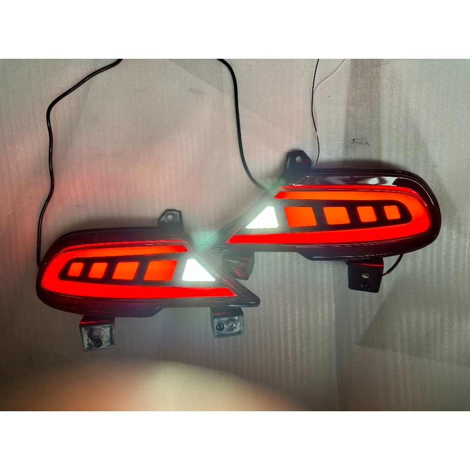 ทับทิมท้าย ไฟกันชนท้าย ไฟกันชนหลัง Pajero sport 2008 2009 2010 2011 2012 2013 2014 LED 3 step V2 สี smoke หรี่ เบรค ถอย